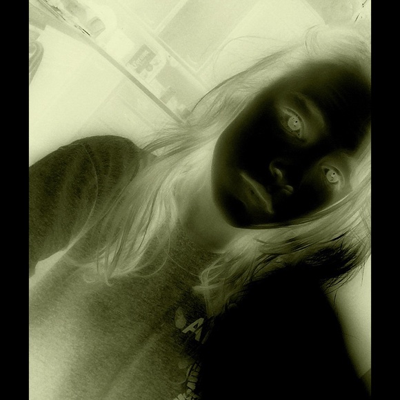 Social media - Picture 1 of 1