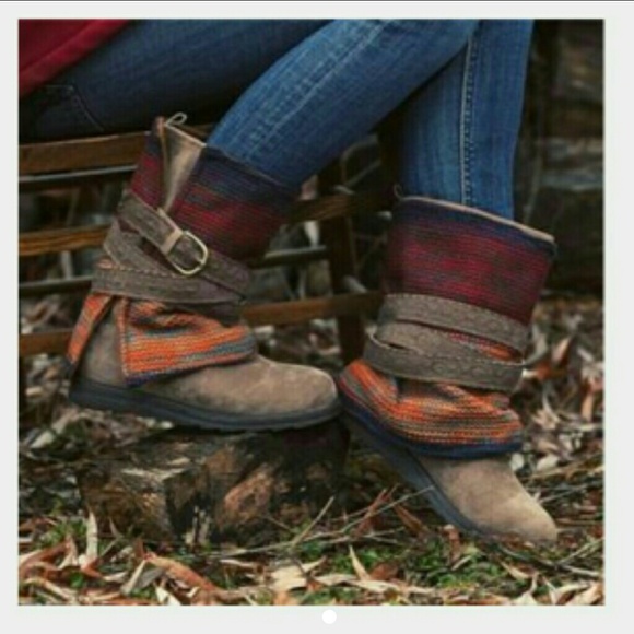 Boho Style Boots - Picture 3 of 4