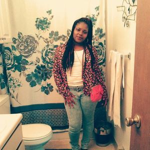 Meet your Posher, Sade