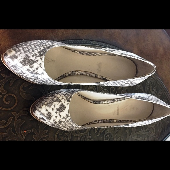 Nine West Black&White pumps