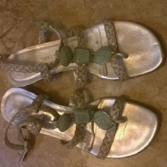 Sandals - Picture 2 of 3