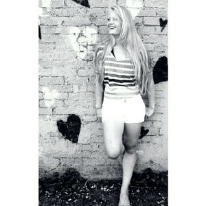 Meet your Posher, Kelli