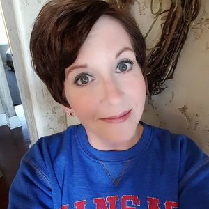 Meet your Posher, Robyn