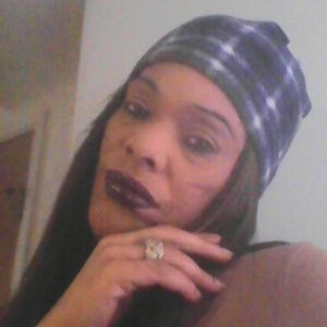 Meet your Posher, Carla