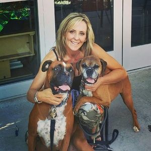 Meet your Posher, Jennifer