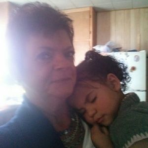 Meet your Posher, Sharon