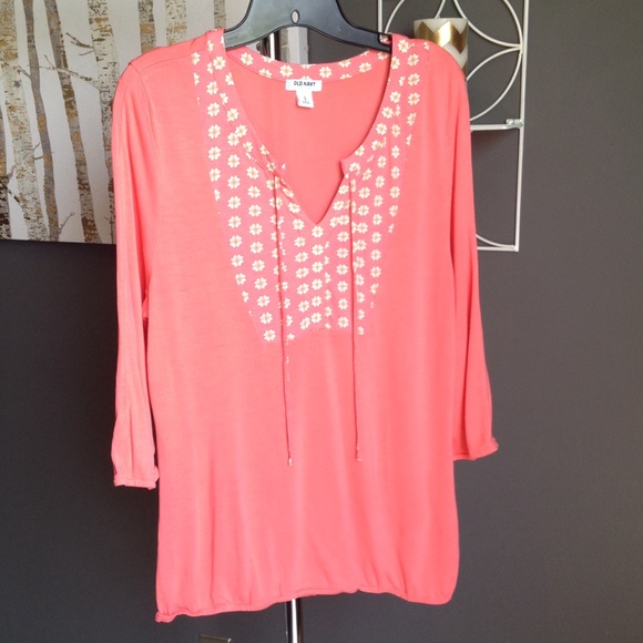 🛍FINAL PRICE!!🛍 Coral bohemian peasant top!
