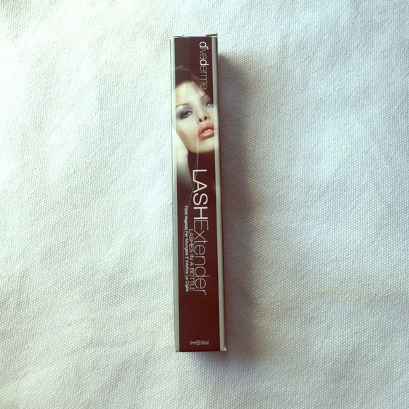 Divaderme Lash Extender
