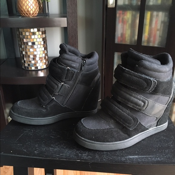 Aldo black wedge sneakers