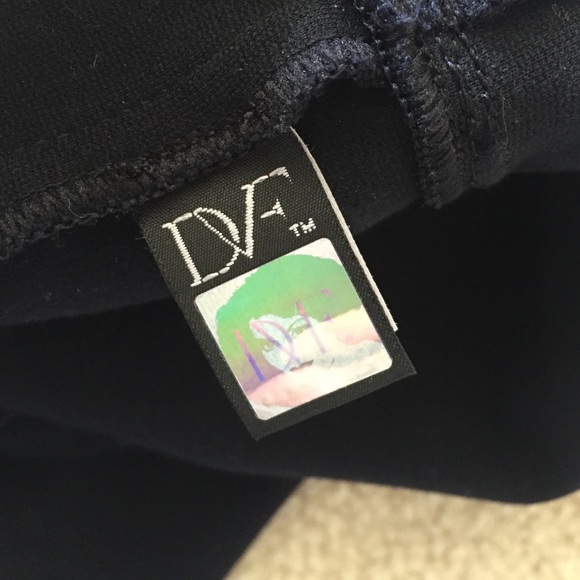 DVF Navy Dress with Pockets - Picture 4 of 4