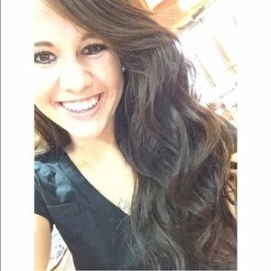 Meet your Posher, Jacqueline