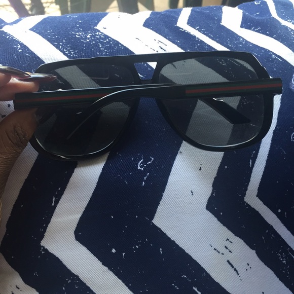 Aviator Gucci Sunglasses - Picture 3 of 4