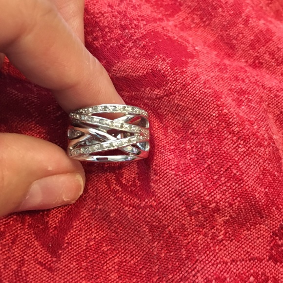 Diamond fleck multilayer ring