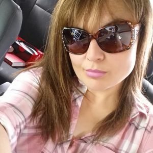 Meet your Posher, Beatriz