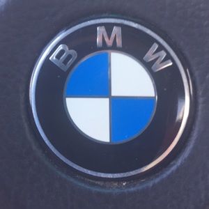 Meet your Posher, Mel