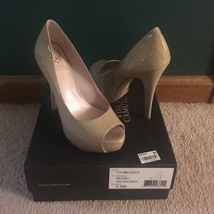 Vince Camuto nude patent heels