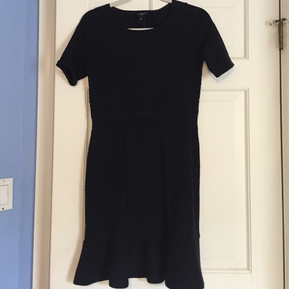 Short sleeve Ann Taylor dress