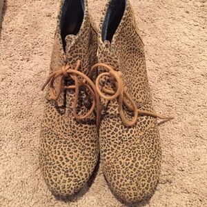 Toms booties leopard
