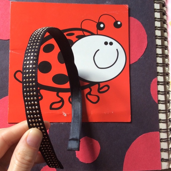 GIFTED❣️Gold Stud Thin Hair Headband - Picture 2 of 4