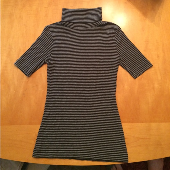 Turtleneck by mossimo. - Picture 3 of 3