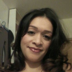 Meet your Posher, Desiree