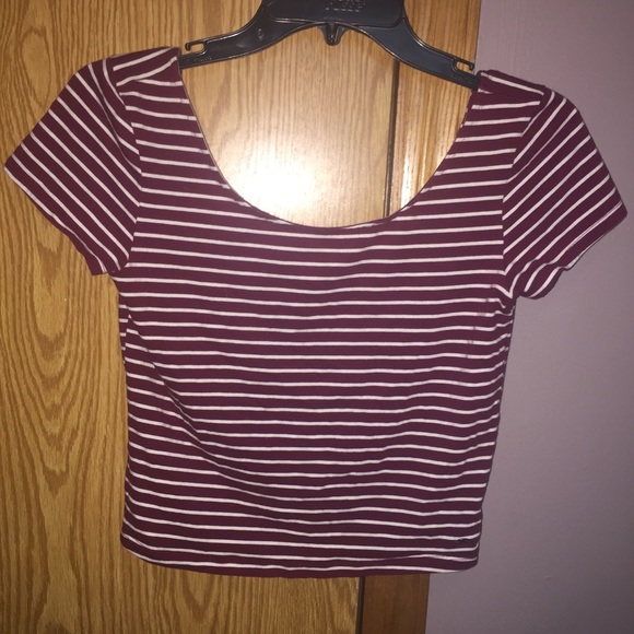 American eagle crop top