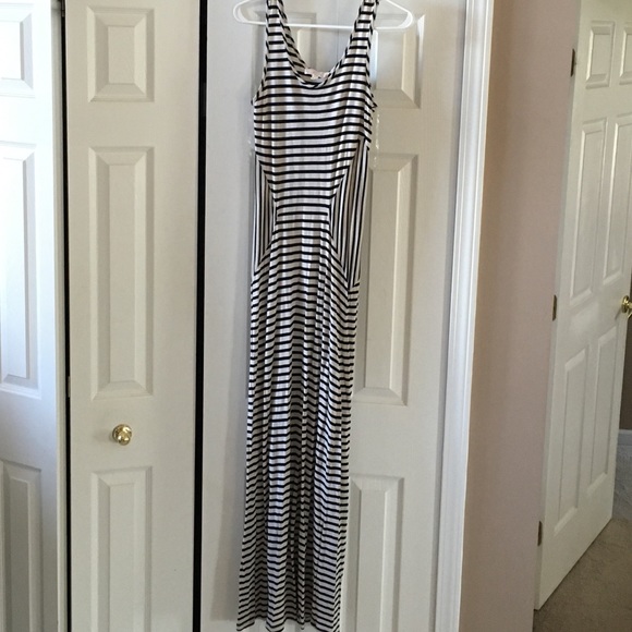 Navy and Creme striped Maxi Dress - Picture 1 of 3