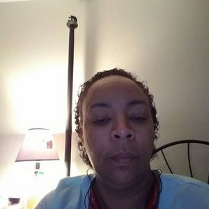 Meet your Posher, Roxanne