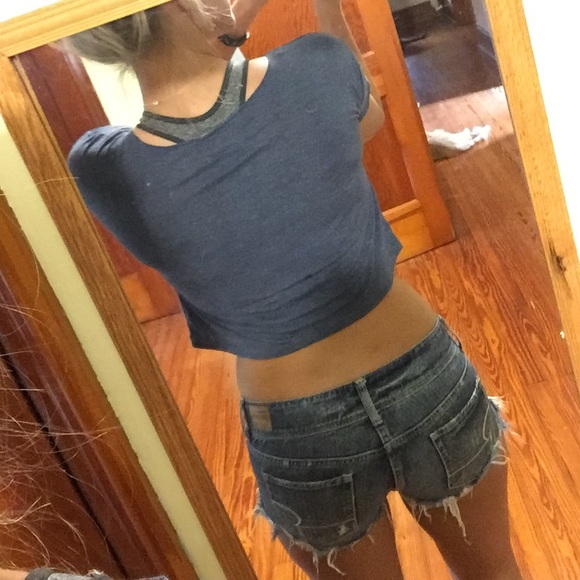 🚫SOLD🎉CLEARANCE Crop top American Eagle top - Picture 3 of 3