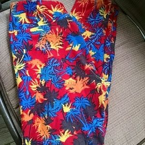 Lularoe tropical palm trees size os used