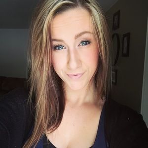 Meet your Posher, Mallory