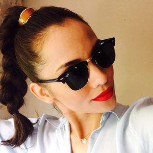 Meet your Posher, Marycarmen