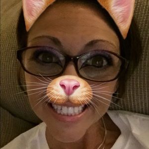 Meet your Posher, Laurie