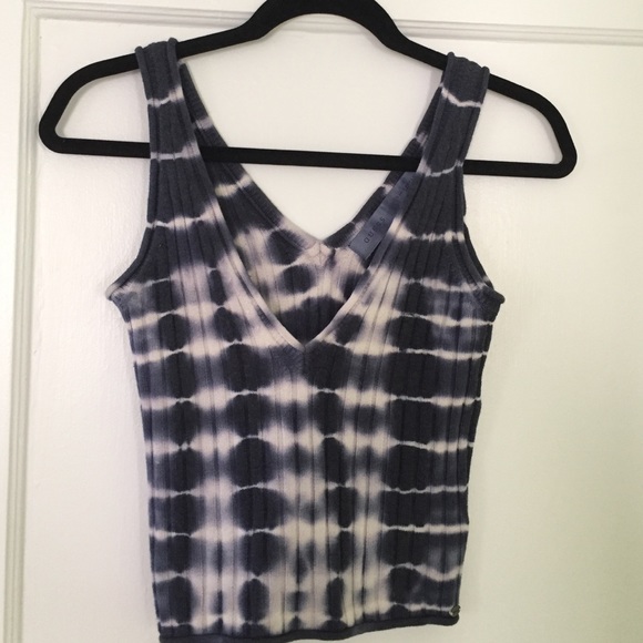 Guess cropped tank
