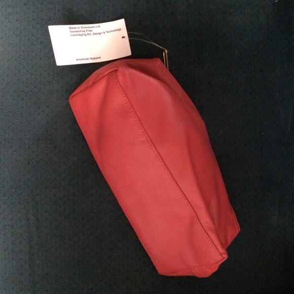 red leather American Apparel make-up pouch - Picture 3 of 4