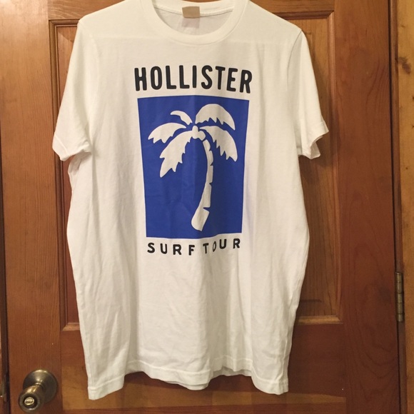 Men's Hollister t-shirt
