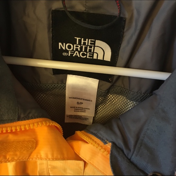 Women's north face spring jacket - Picture 3 of 3