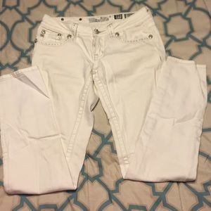 White miss me jeans