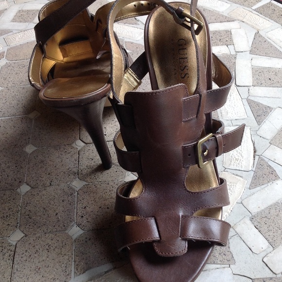 Shoes - Picture 4 of 4