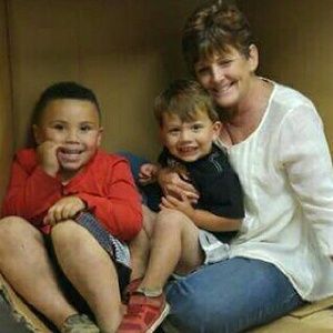 Meet your Posher, Dana