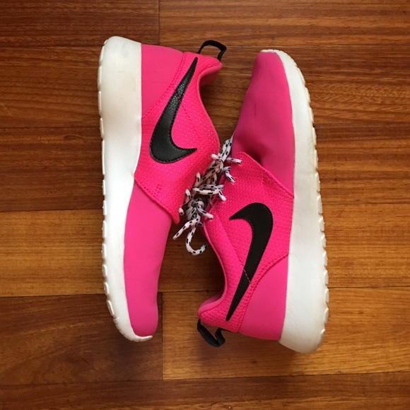 Pink Roshe Runs