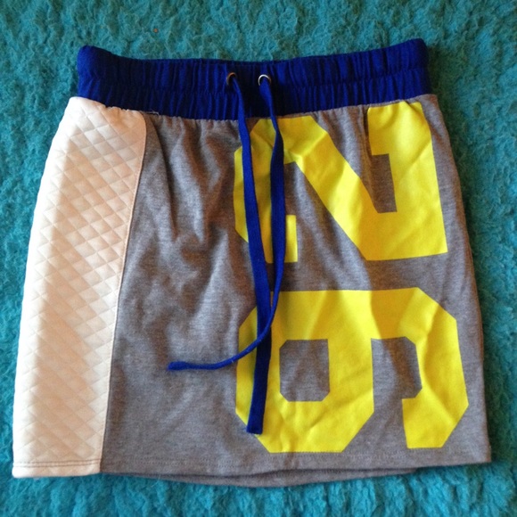 DreamOutLoud Selena Gomes Skirt - Picture 1 of 2