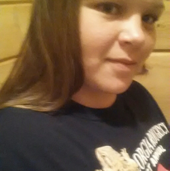 Meet your Posher, Christina - Picture 1 of 1