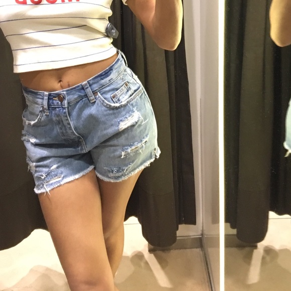 Zara shorts - Picture 3 of 4