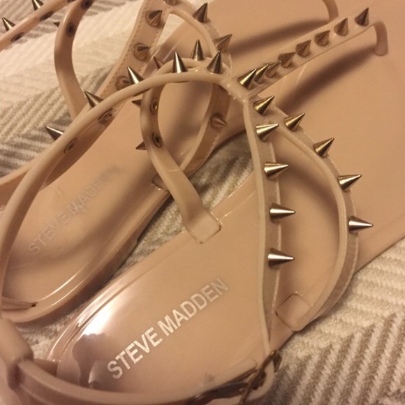 Beautiful Steve Madden shoes - Picture 1 of 2
