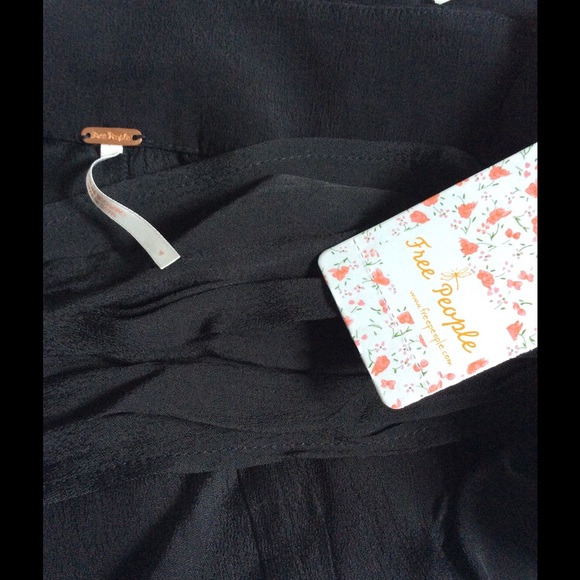 Free People Shorts - Picture 2 of 4