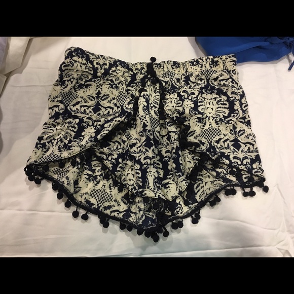 Pom Pom shorts