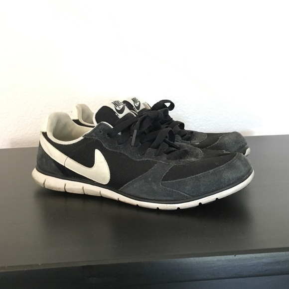 Black Nike Running Shoes