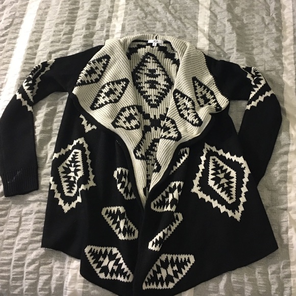 Jack by BBDAKOTA "Finnian" Cardigan