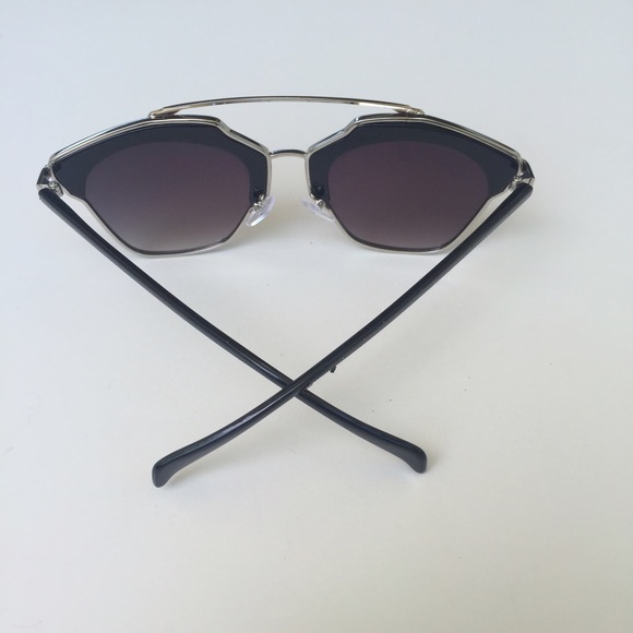 NWT || So Real Lila Retro Cat Eye Sunglasses - Picture 4 of 4